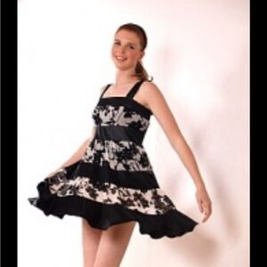 Alyn Paige black white tiered satin & chiffon floral twirl summer sundress s